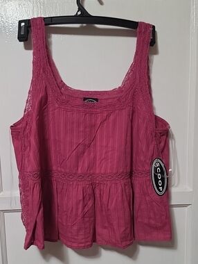 SCOOP lace Tank
